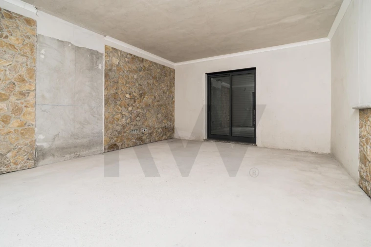 Moradia T1 para Venda em Coz, Alpedriz e Montes Foto 5
