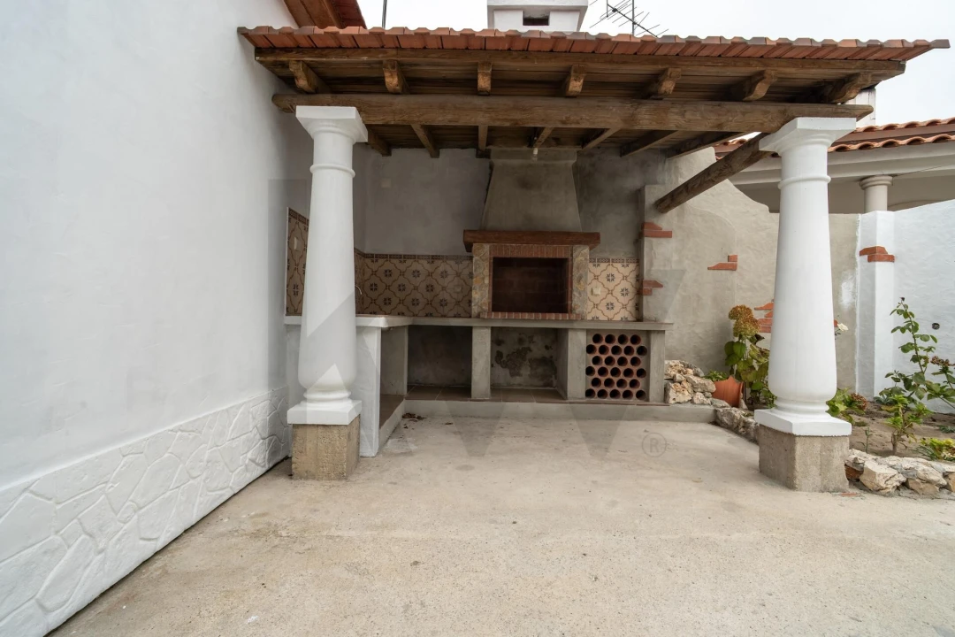 Moradia T1 para Venda em Coz, Alpedriz e Montes Foto 17