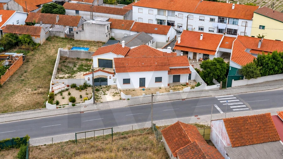 Moradia T1 para Venda em Coz, Alpedriz e Montes