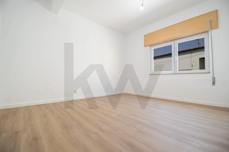 Apartamento T2 para Venda em Buarcos Foto 2