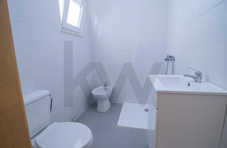 Apartamento T2 para Venda em Buarcos Foto 16