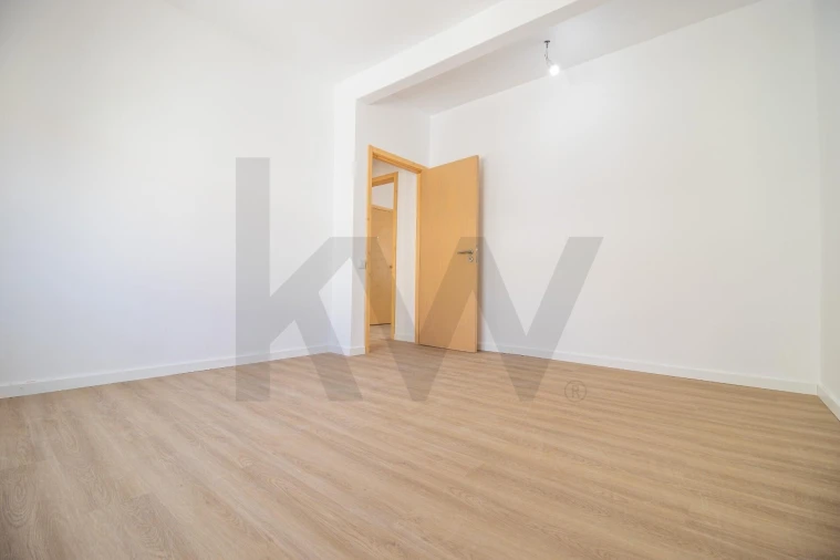 Apartamento T2 para Venda em Buarcos Foto 18