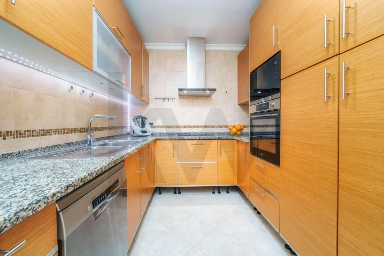 Apartamento T3 para Venda em Albufeira e Olhos de Água Foto 14