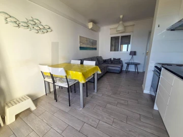 Apartamento T2 para Arrendamento em Portimão