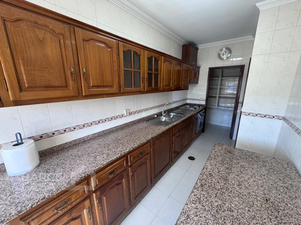 Apartamento T2 para Venda em Carvalhal Foto 1