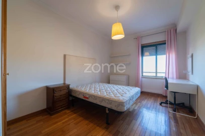 Apartamento T4 para Venda em São Vitor (Braga)