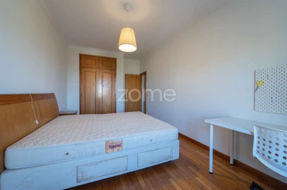 Apartamento T4 para Venda em São Vitor (Braga)