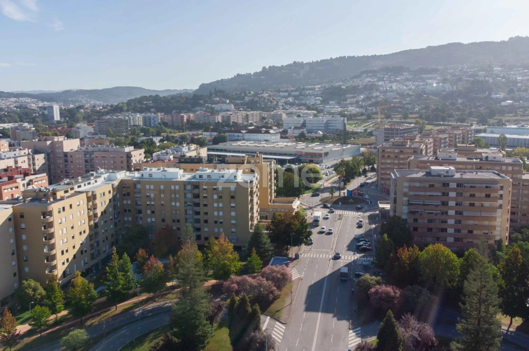 Apartamento T4 para Venda em São Vitor (Braga) Foto 2