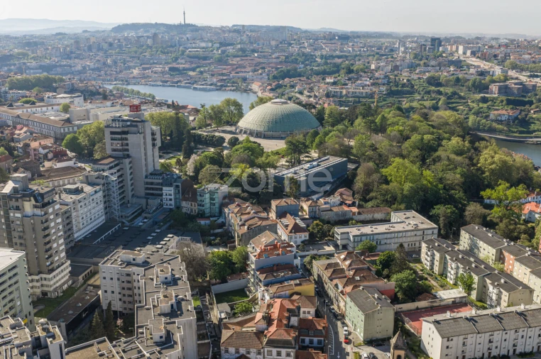Prédio para Venda em Lordelo do Ouro e Massarelos Foto 53