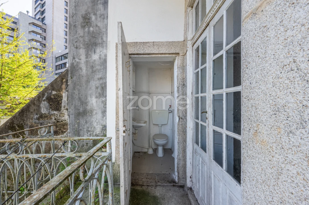 Prédio para Venda em Lordelo do Ouro e Massarelos Foto 41