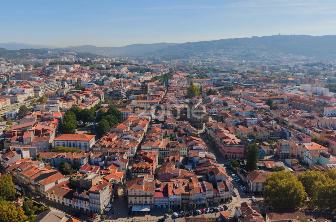Apartamento T4 para Venda em Braga (Maximinos, Sé e Cividade) Foto 39