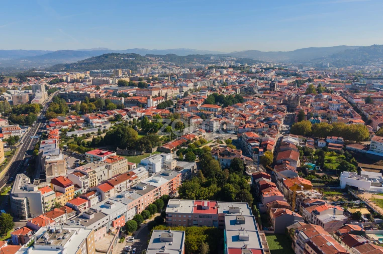 Apartamento T4 para Venda em Braga (Maximinos, Sé e Cividade) Foto 38