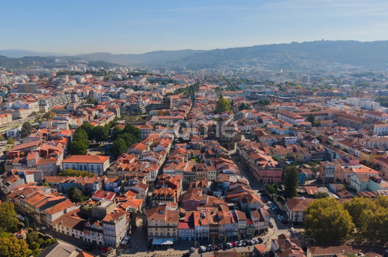 Apartamento T4 para Venda em Braga (Maximinos, Sé e Cividade) Foto 39