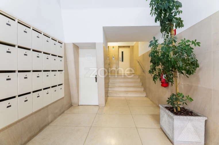 Apartamento T4 para Venda em Braga (Maximinos, Sé e Cividade) Foto 19