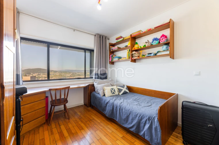 Apartamento T4 para Venda em Braga (Maximinos, Sé e Cividade) Foto 16