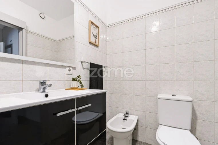 Apartamento T2 para Venda em Rio Tinto Foto 34