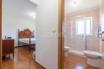 Moradia T2 para Venda em Portela do Fojo-Machio