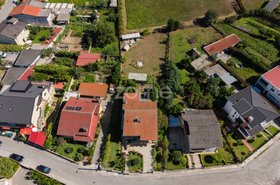 Moradia T3 para Venda em Lomar e Arcos Foto 39