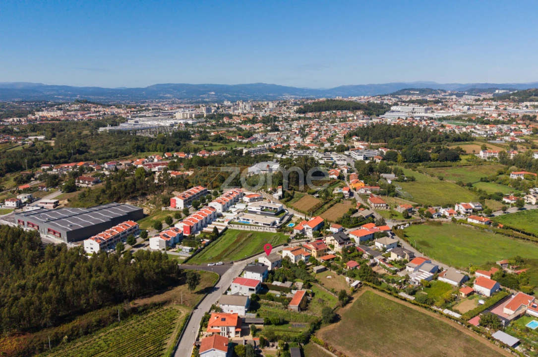Moradia T3 para Venda em Lomar e Arcos Foto 25