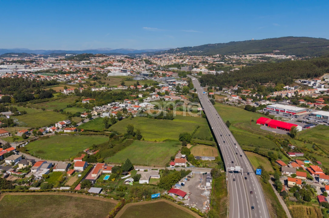 Moradia T3 para Venda em Lomar e Arcos Foto 26