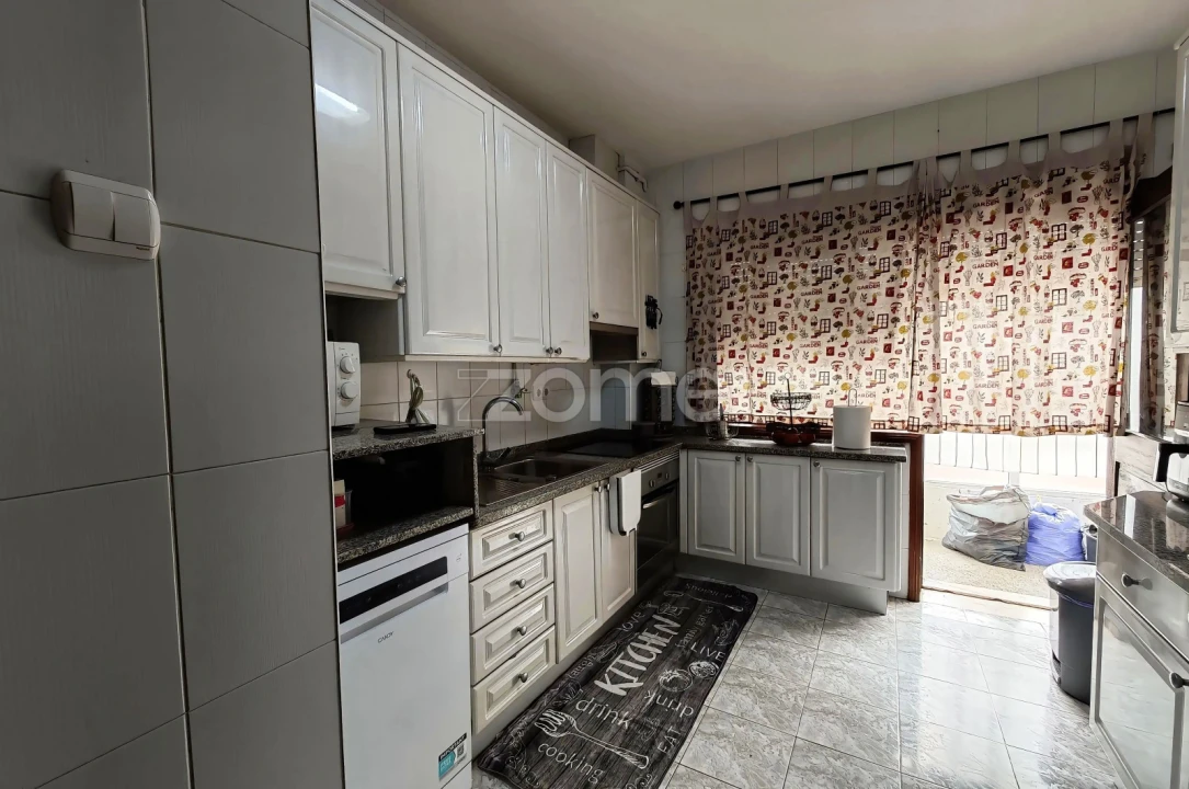 Apartamento T4 para Venda em O. Azeméis, Riba-Ul, Ul, Macinhata Seixa, Madail Foto 3