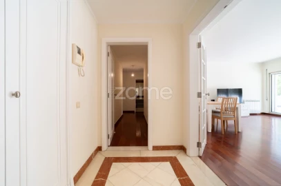 Apartamento T2 para Arrendamento em São Domingos de Benfica