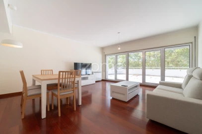 Apartamento T2 para Arrendamento em São Domingos de Benfica
