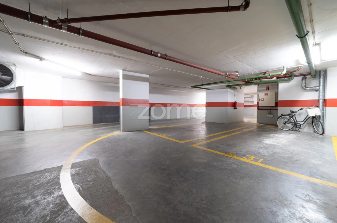 Apartamento T2 para Arrendamento em São Domingos de Benfica Foto 24