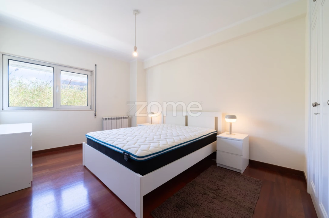 Apartamento T2 para Arrendamento em São Domingos de Benfica Foto 13