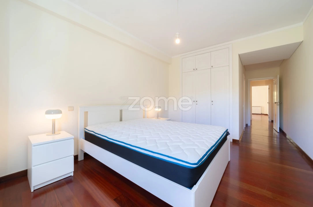 Apartamento T2 para Arrendamento em São Domingos de Benfica Foto 15