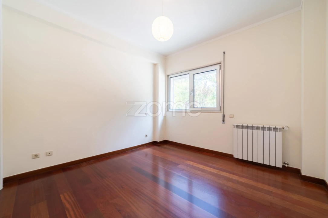 Apartamento T2 para Arrendamento em São Domingos de Benfica Foto 18
