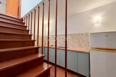 Moradia T6 para Venda em Carcavelos e Parede