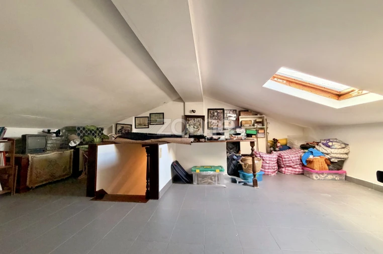 Moradia T6 para Venda em Carcavelos e Parede Foto 22