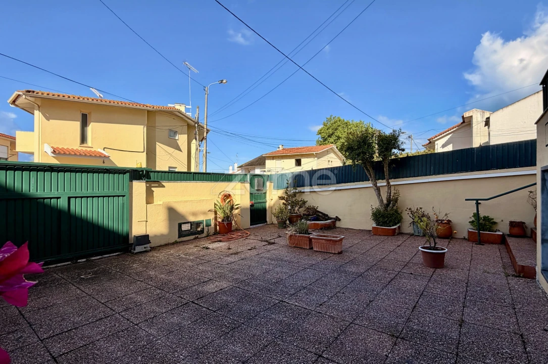 Moradia T6 para Venda em Carcavelos e Parede Foto 4
