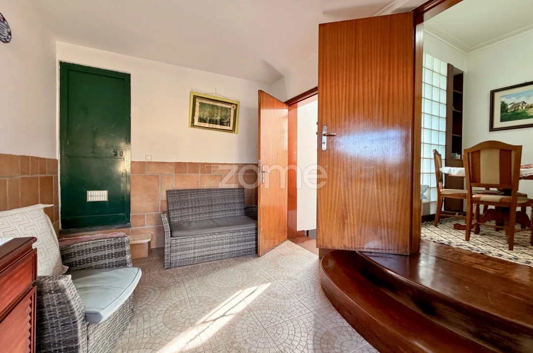 Moradia T6 para Venda em Carcavelos e Parede Foto 24