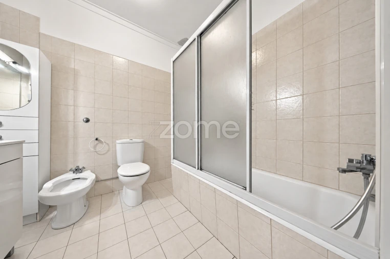 Apartamento T3 para Venda em Carcavelos e Parede Foto 18