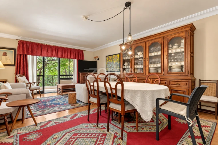Apartamento T3 para Venda em Carcavelos e Parede Foto 5