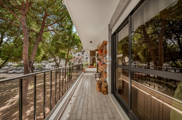 Apartamento T3 para Venda em Carcavelos e Parede Foto 23