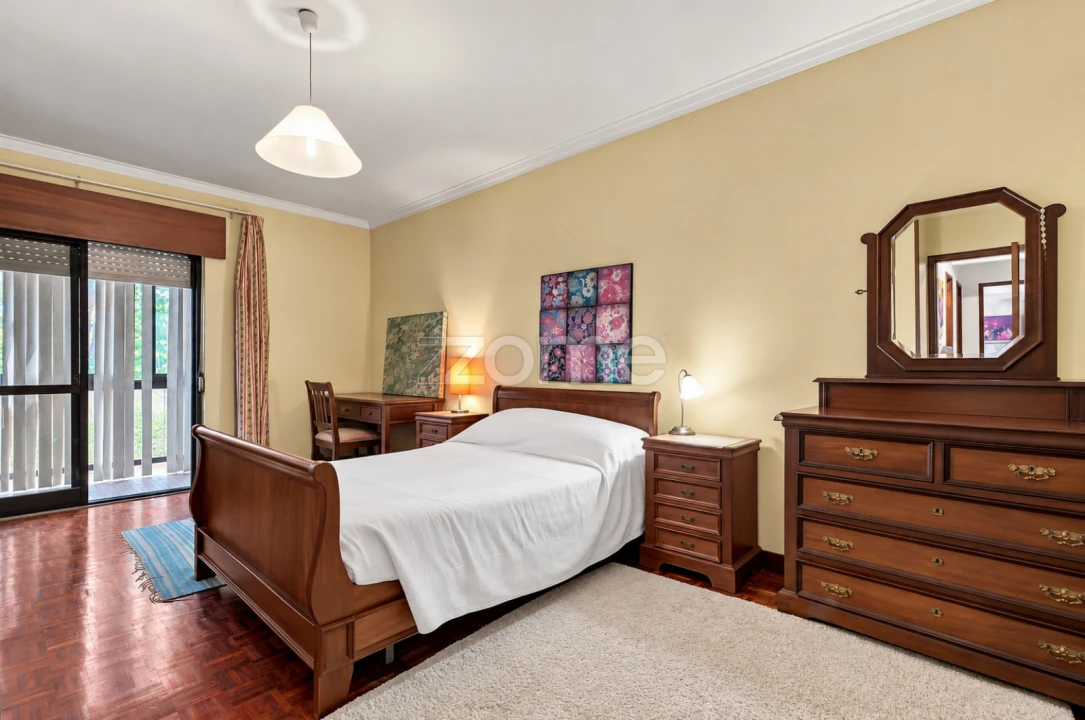 Apartamento T3 para Venda em Carcavelos e Parede Foto 19