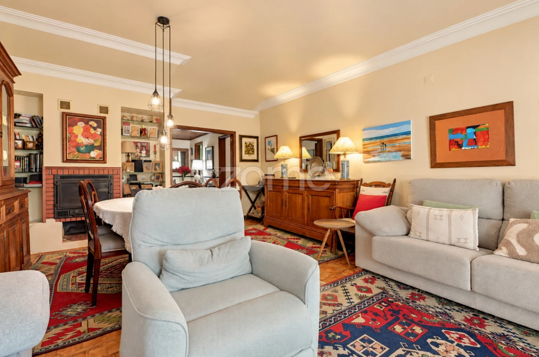 Apartamento T3 para Venda em Carcavelos e Parede Foto 6
