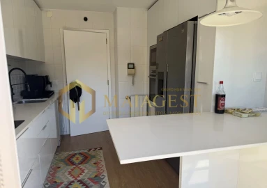 Apartamento T3 para Venda em Pedroso e Seixezelo