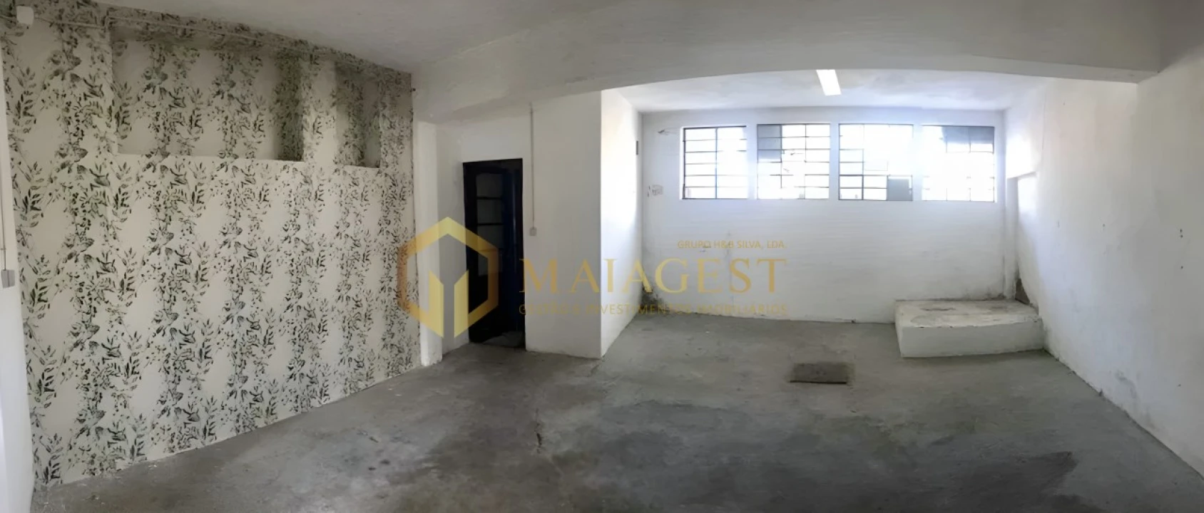 Armazém para Arrendamento em Oliveira do Douro Foto 1
