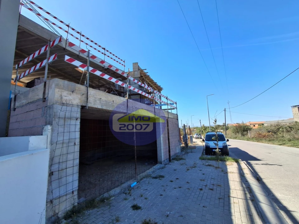Moradia T3 para Venda em Silvalde Foto 6