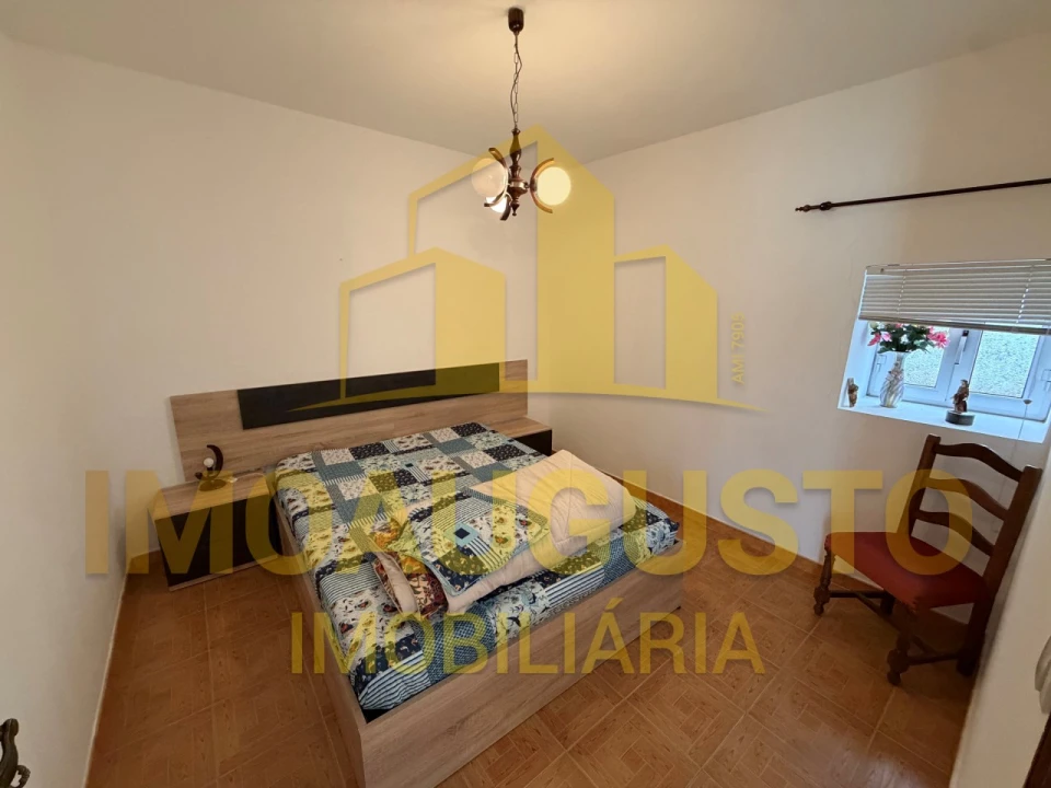 Moradia T4 para Venda em Lajeosa e Forcalhos Foto 6