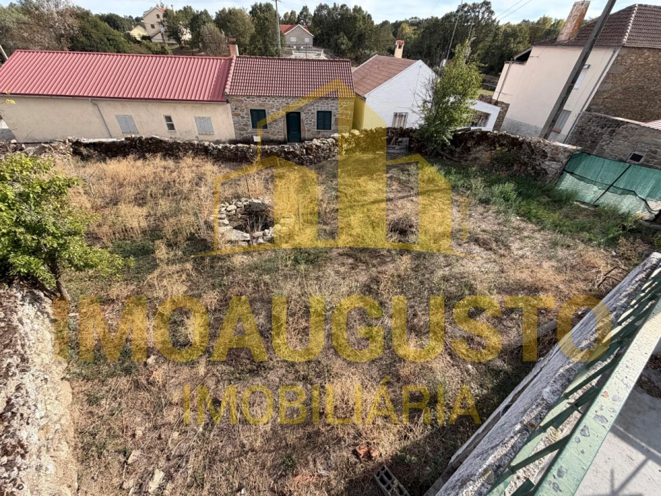 Moradia T4 para Venda em Lajeosa e Forcalhos Foto 20