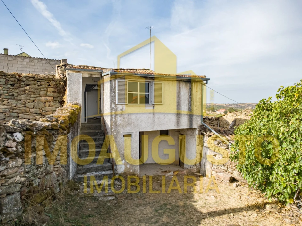 Moradia T2 para Venda em Seixo do Côa e Vale Longo Foto 1