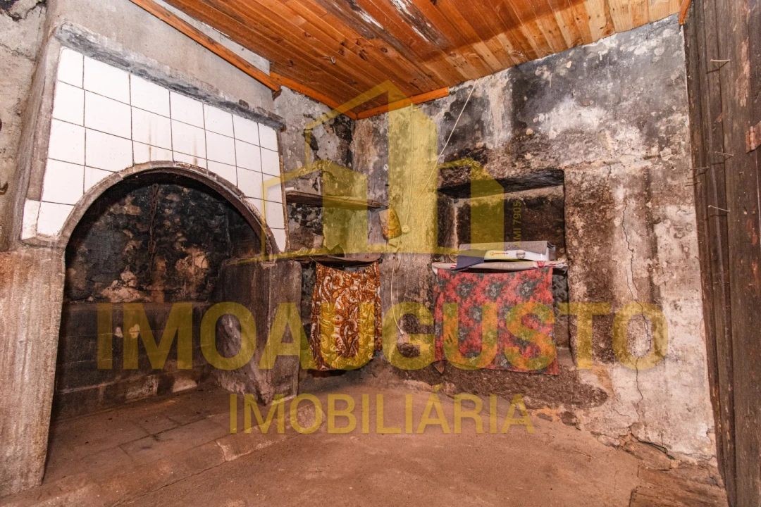 Moradia T2 para Venda em Seixo do Côa e Vale Longo Foto 7