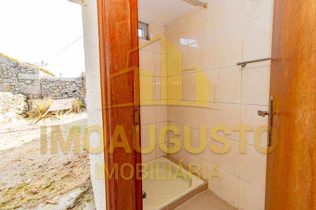 Moradia T2 para Venda em Seixo do Côa e Vale Longo Foto 12
