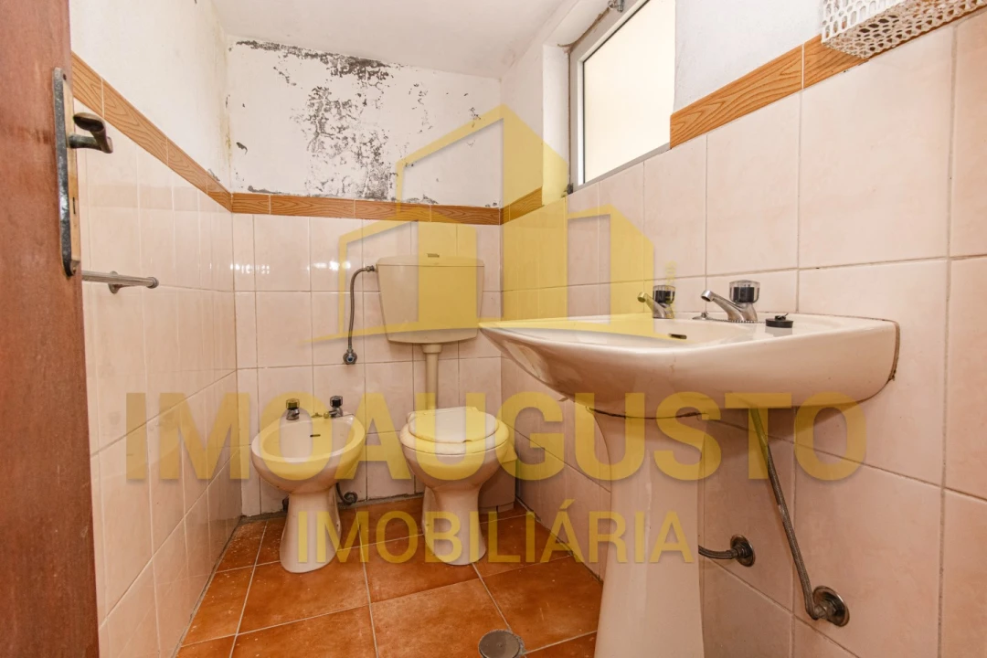 Moradia T2 para Venda em Seixo do Côa e Vale Longo Foto 13
