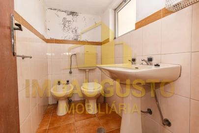 Moradia T2 para Venda em Seixo do Côa e Vale Longo